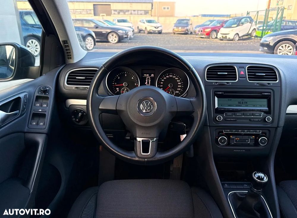 Volkswagen Golf 1.6 TDI DPF BlueMotion - 7