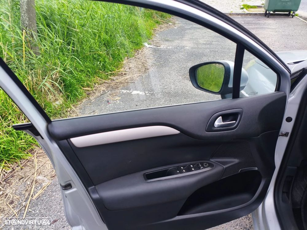 Citroën C4 HDi 90 Tendance - 3