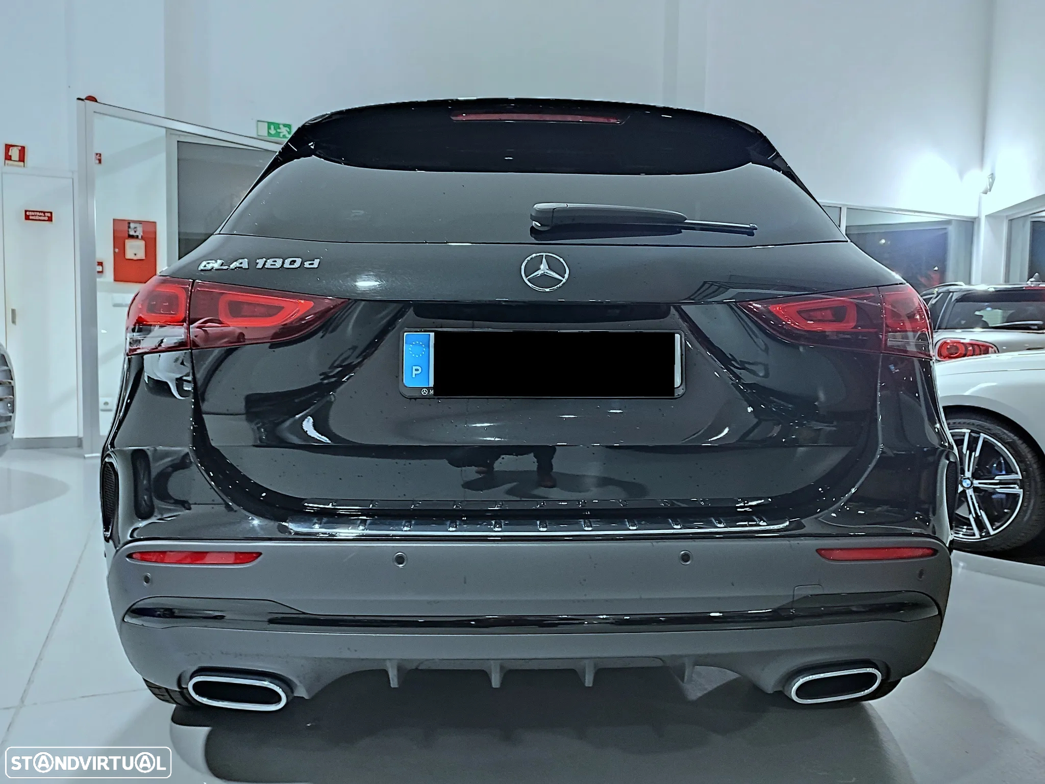 Mercedes-Benz GLA 180 - 3