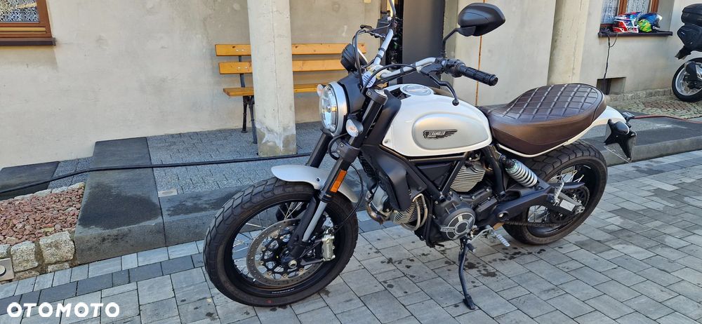 Ducati Scrambler - 13