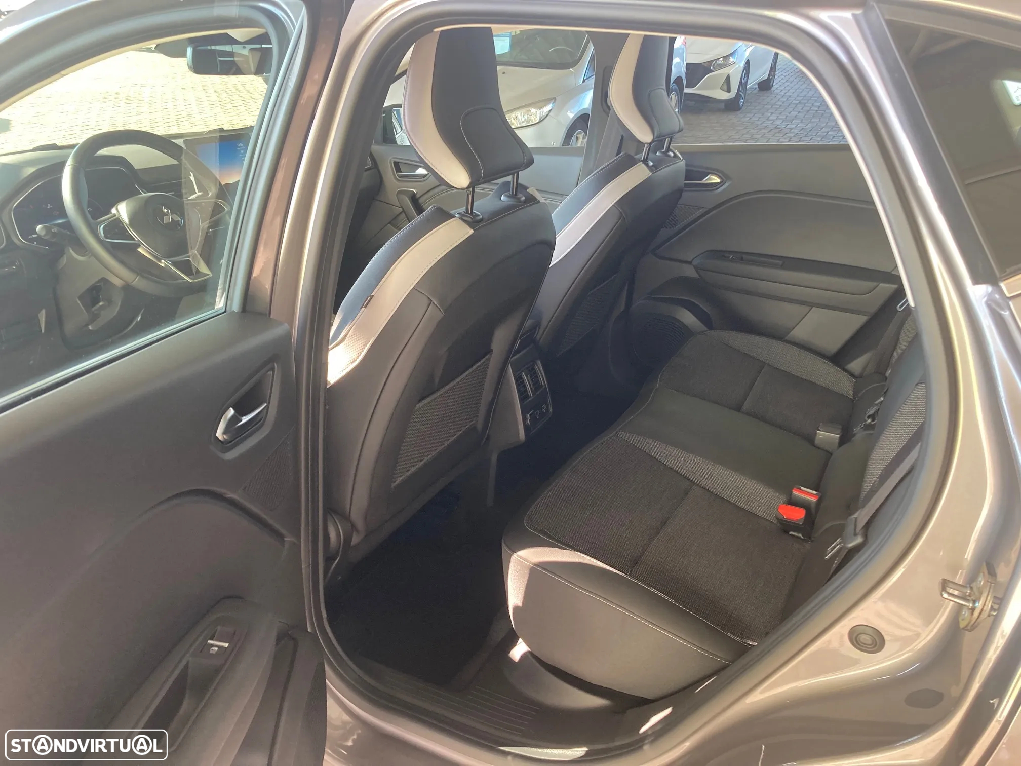 Mitsubishi ASX 1.6 PHEV Intense - 7