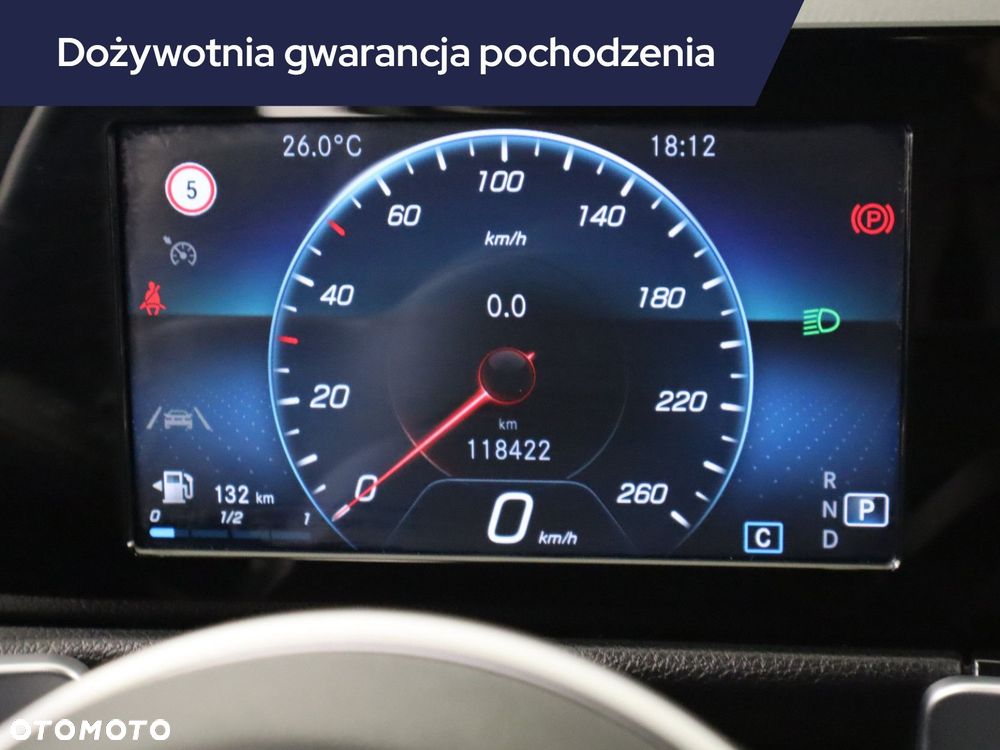 Mercedes-Benz GLB - 13