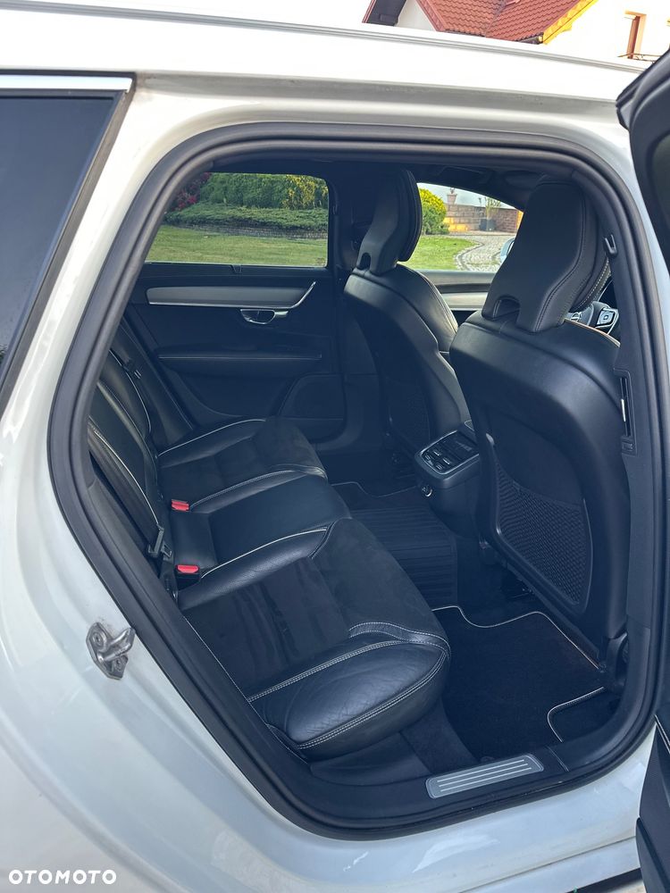 Volvo V90 D3 R-Design - 22