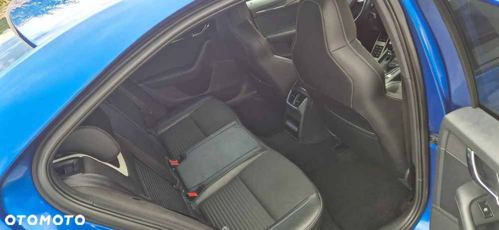 Skoda Octavia 2.0 TSI RS DSG - 9