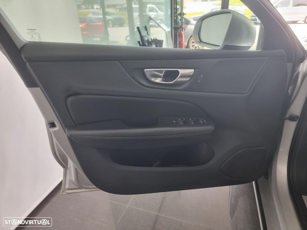 Volvo V60 2.0 T6 AWD TE Inscription Expression - 20