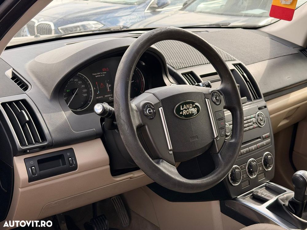 Land Rover Freelander 2.2 TD4 Dynamic - 4