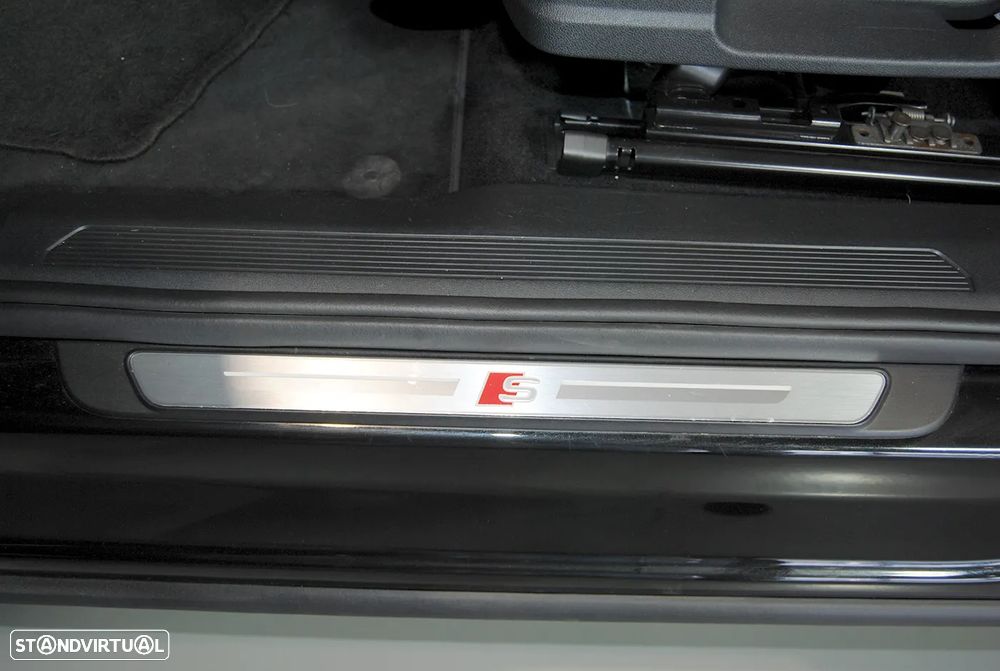 Audi Q4 e-tron 45 82 kWh SE Business Plus - 53