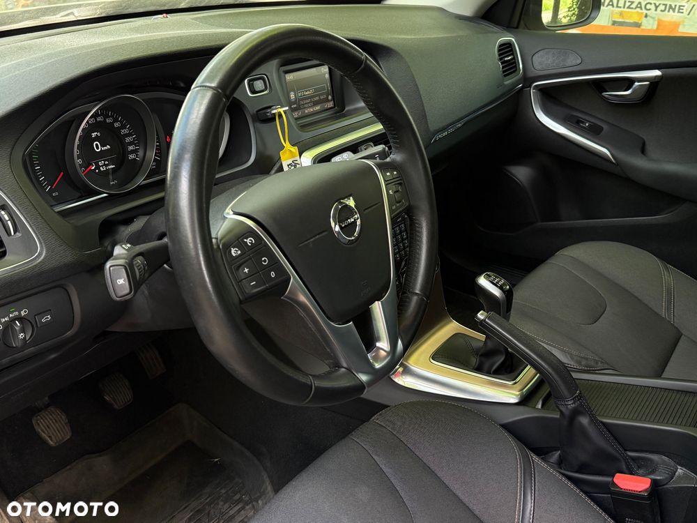 Volvo V40 Cross Country D3 Drive-E SCR Momentum - 12