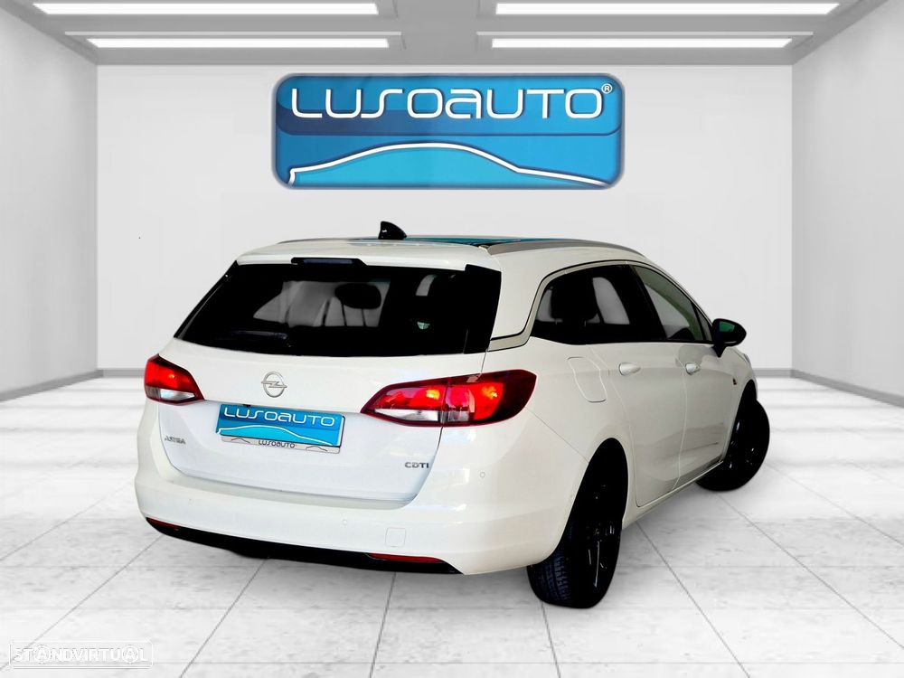 Opel Astra Sports Tourer - 5