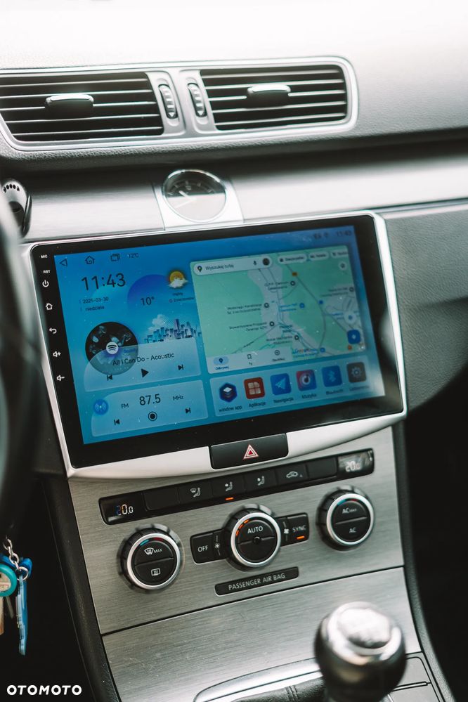 Volkswagen Passat 1.6 TDI Comfortline - 4