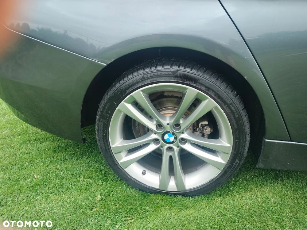 BMW Seria 3 320d Efficient Dynamics Sport Line sport - 14