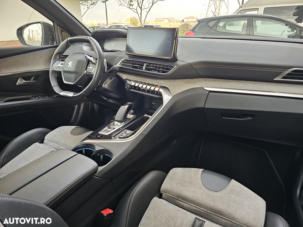Peugeot 3008 PHEV 300 EAT8 4X4 GT - 8