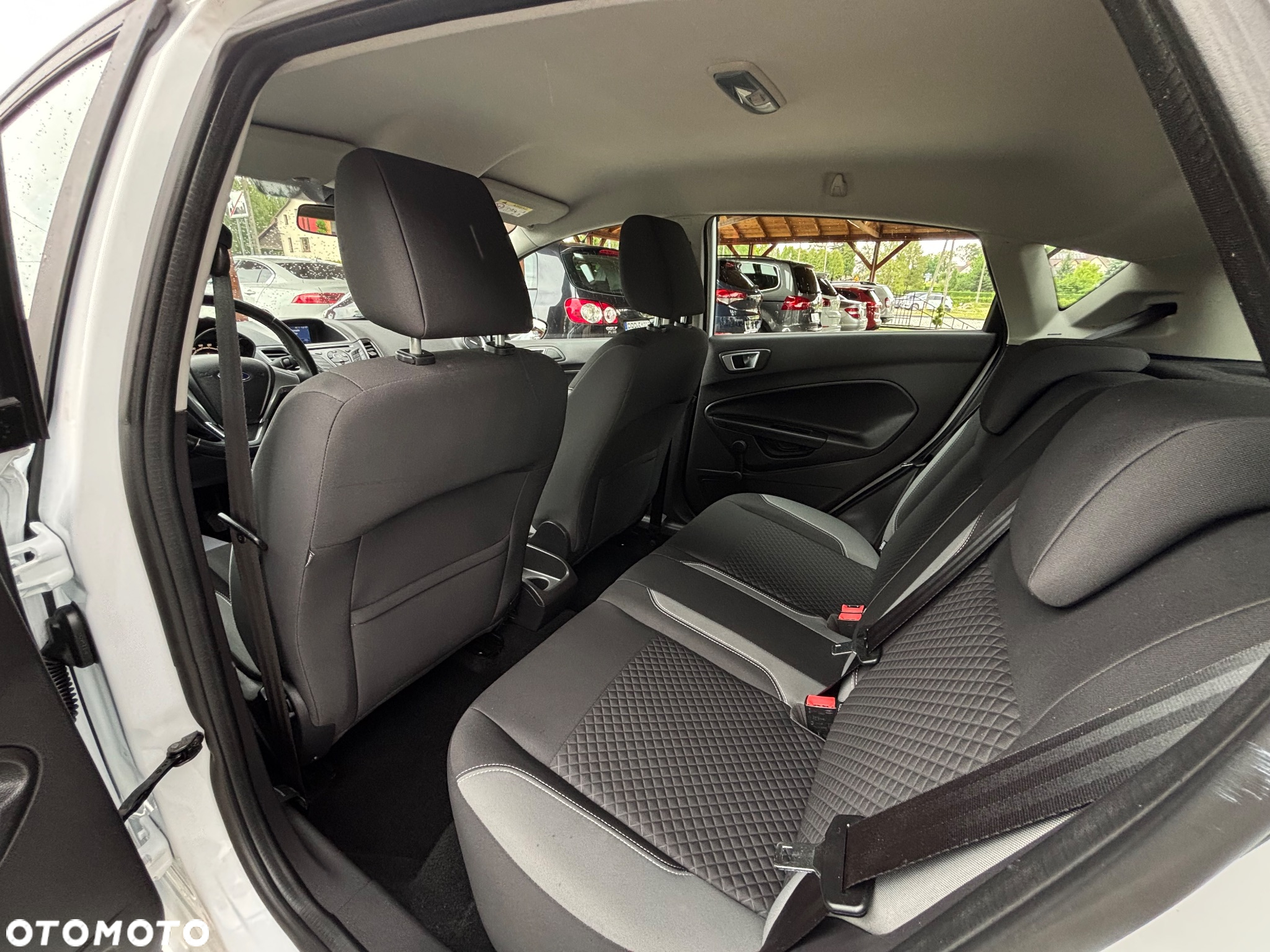 Ford Fiesta - 17