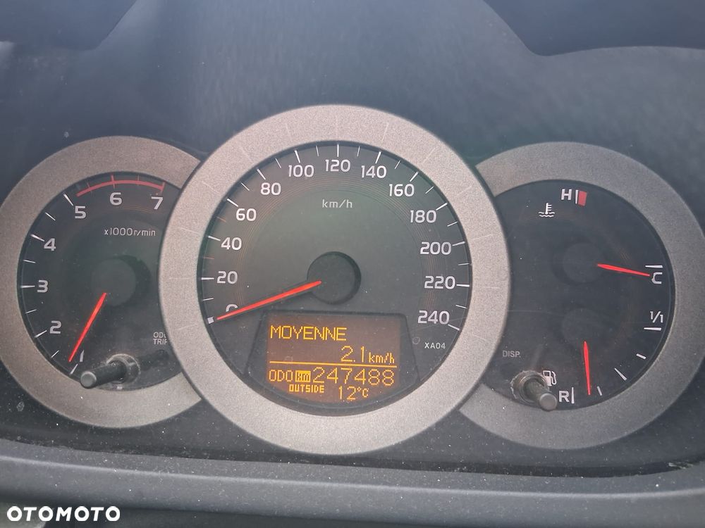 Toyota RAV4 2.2 D-4D 4x4 - 18