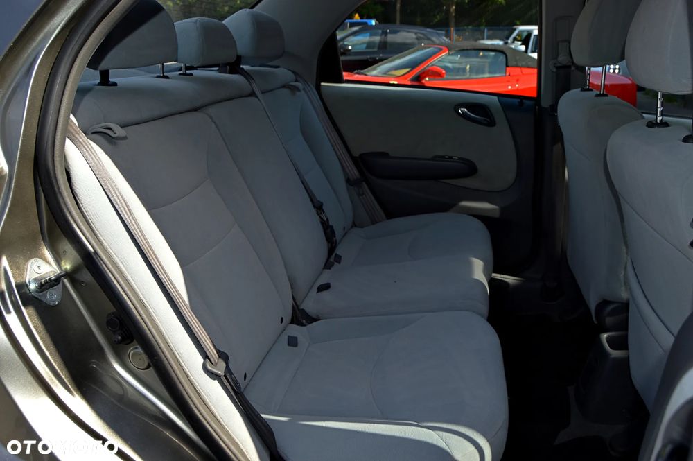 Honda City 1.4 Comfort - 9