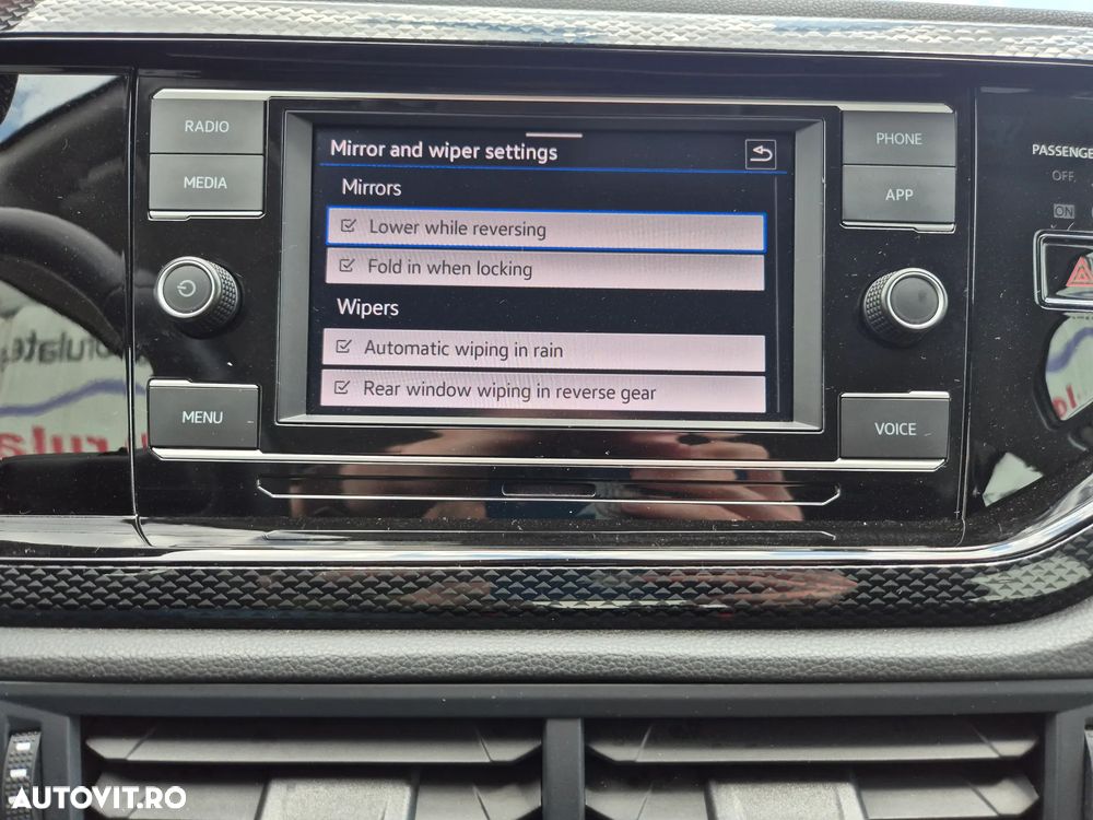 Volkswagen Polo 1.0 TSI DSG Life - 25