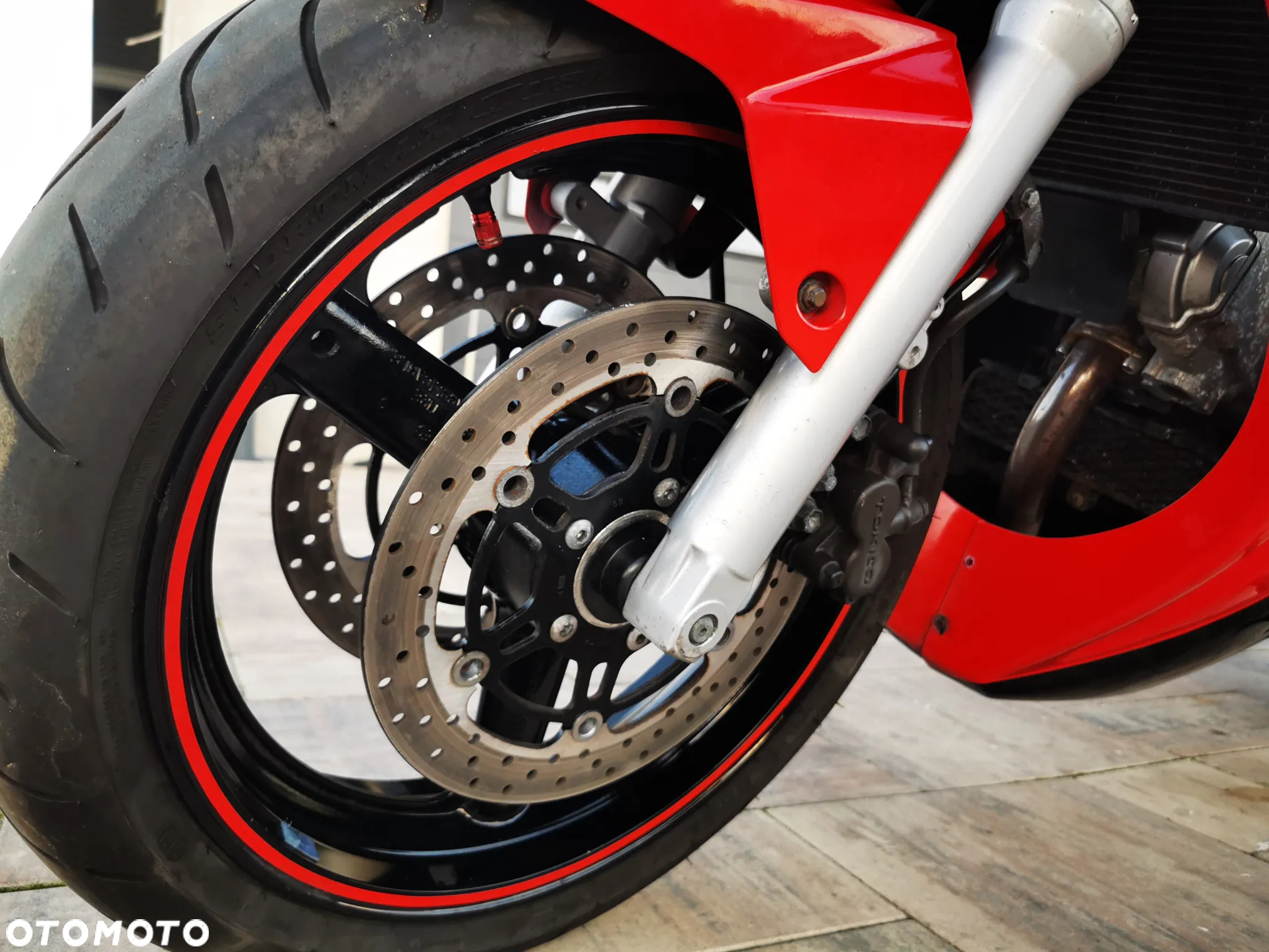Suzuki SV - 13