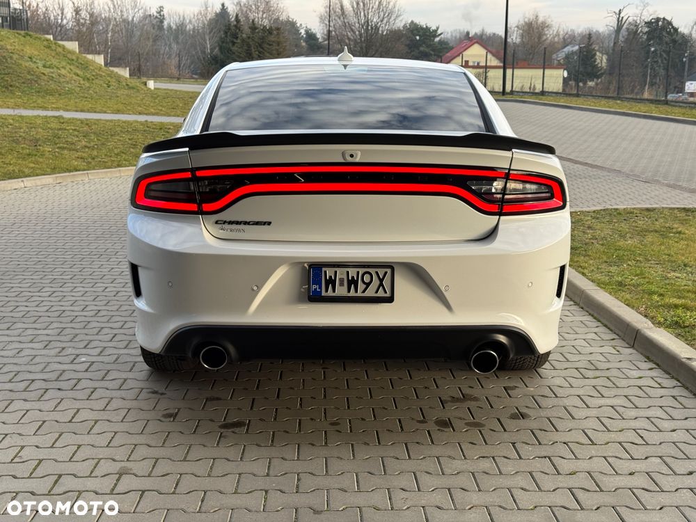 Dodge Charger 5.7 R/T - 4