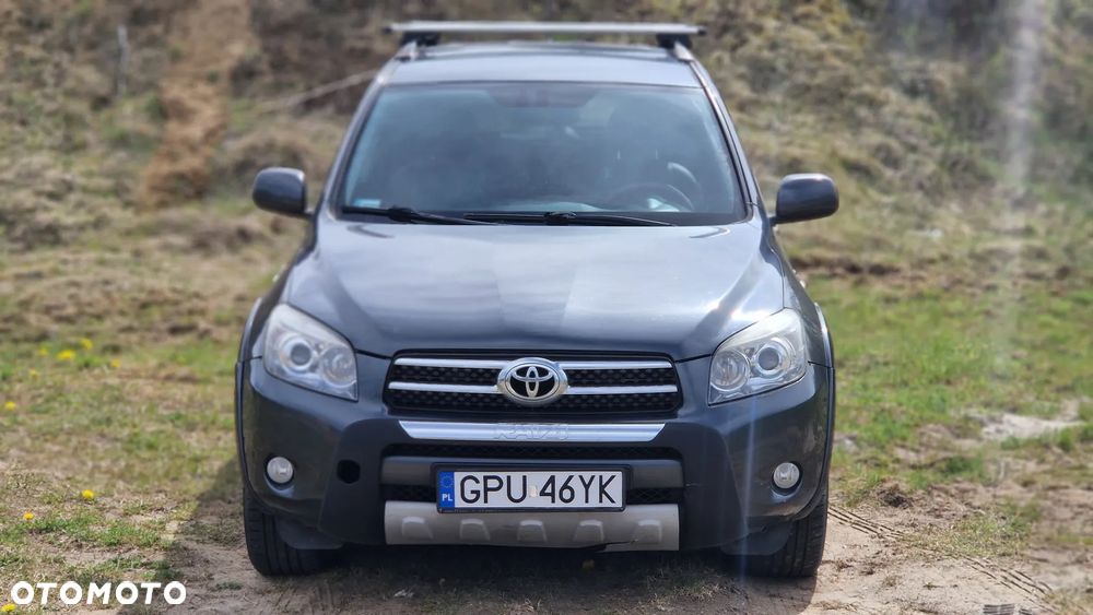 Toyota RAV4 - 5