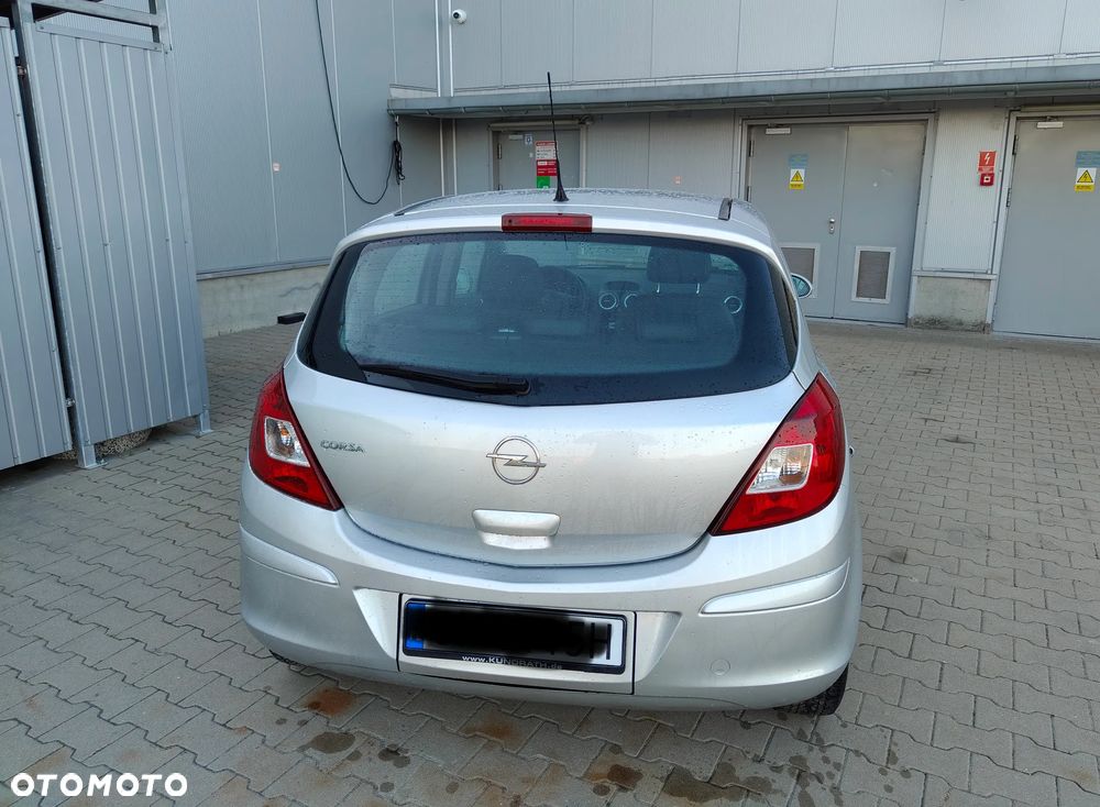 Opel Corsa 1.4 16V Cosmo - 16