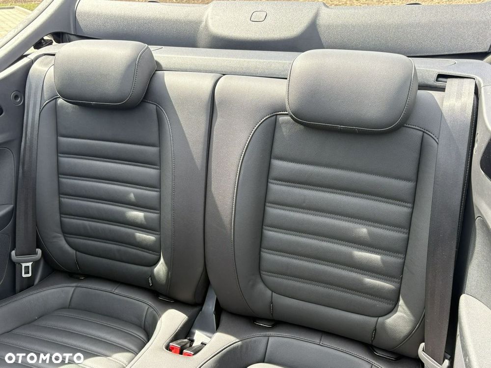 Volkswagen Beetle 1.4 TSI Blue Motion Technologie Exclusive Design - 15