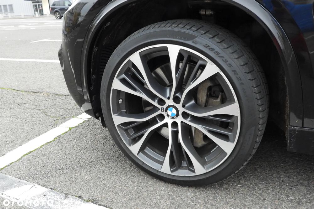 BMW X5 M M50d - 9