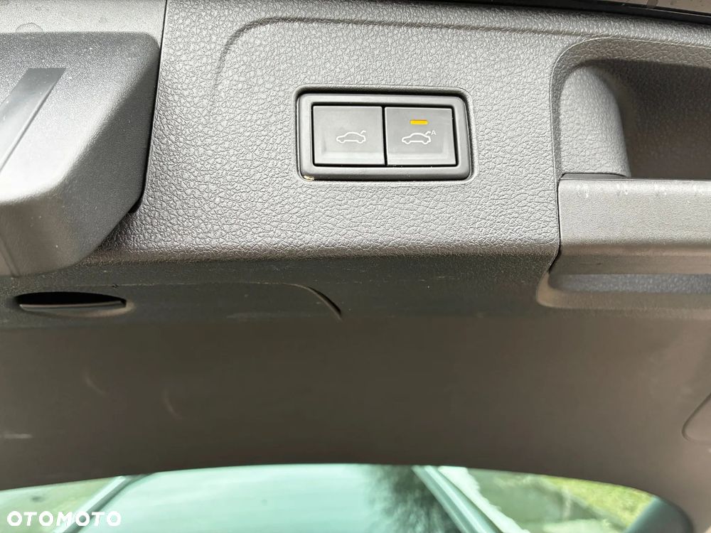 Volkswagen Passat 2.0 TDI Business DSG - 10