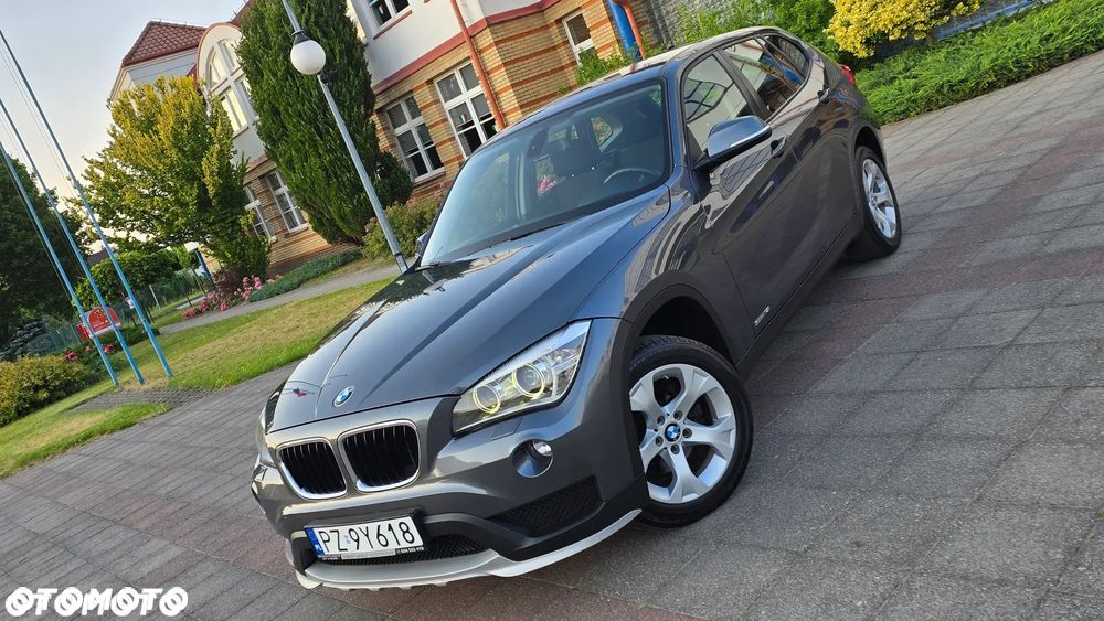 BMW X1 sDrive18i xLine - 40