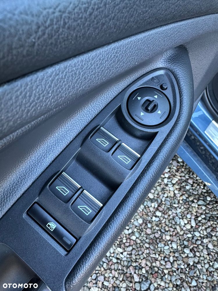 Ford Kuga 1.5 EcoBoost 2x4 ST-Line - 10