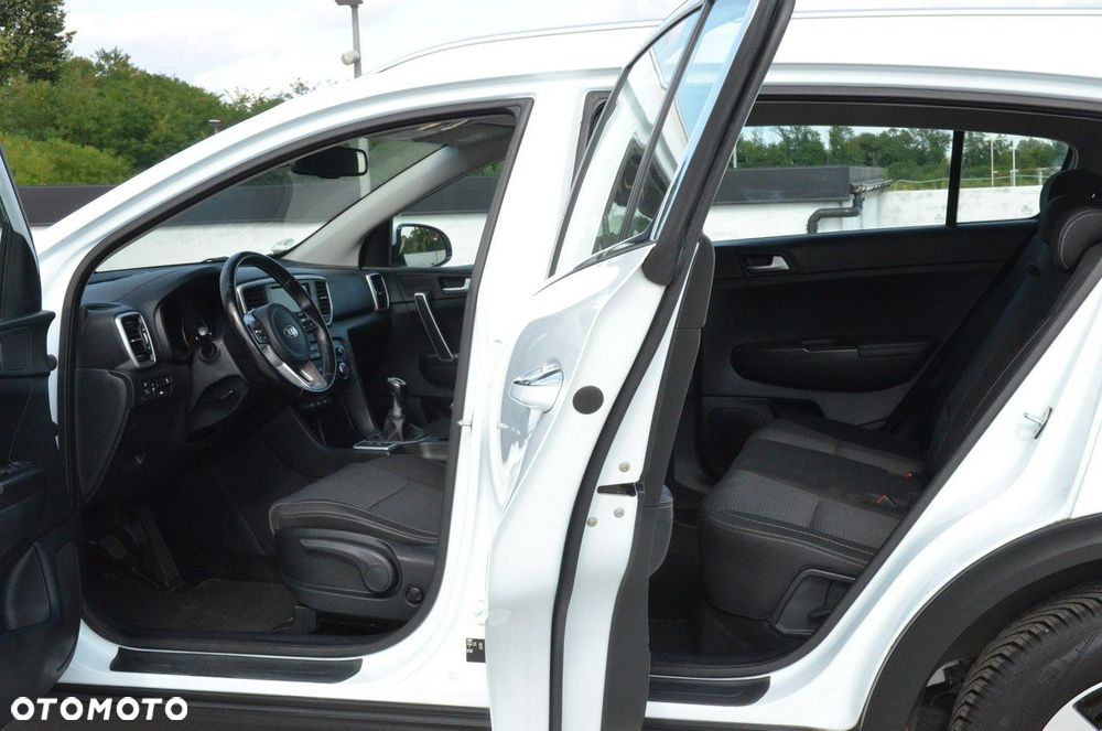 Kia Sportage 1.6 GDI 2WD ISG Spirit - 35