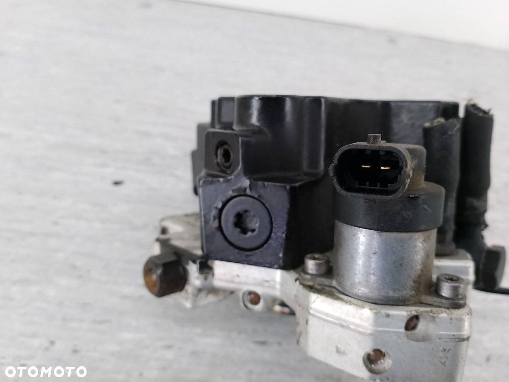 POMPA WTRYSKOWA KIA MAGENTIS II ( 05-08 ) 33100-27400 0445010121 2.0 CRDI - 4