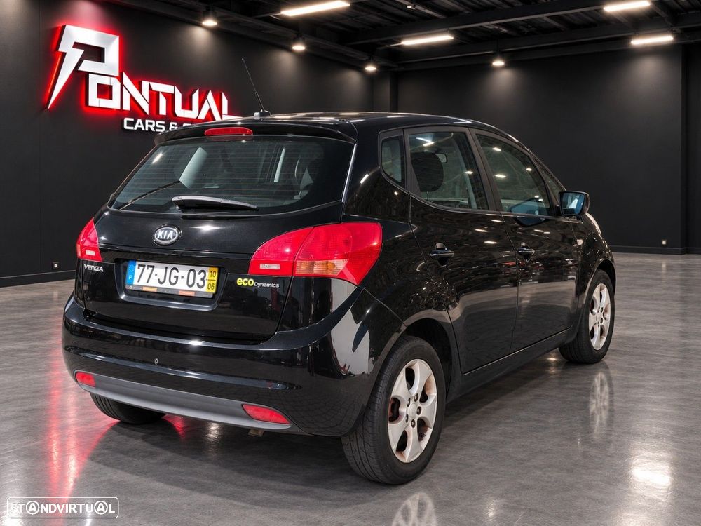 Kia Venga - 4