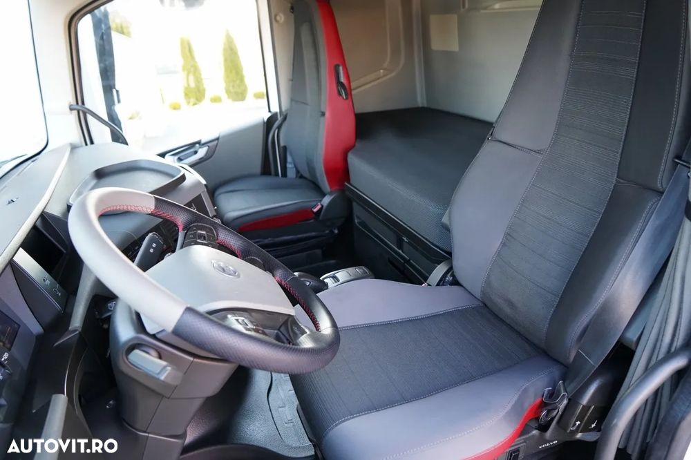 DAF FH 500 / ROȚI SOLIDE / RIDICARE / AER CONDIȚIONAT PARCARE / PODEA REZISTENTĂ / - 25