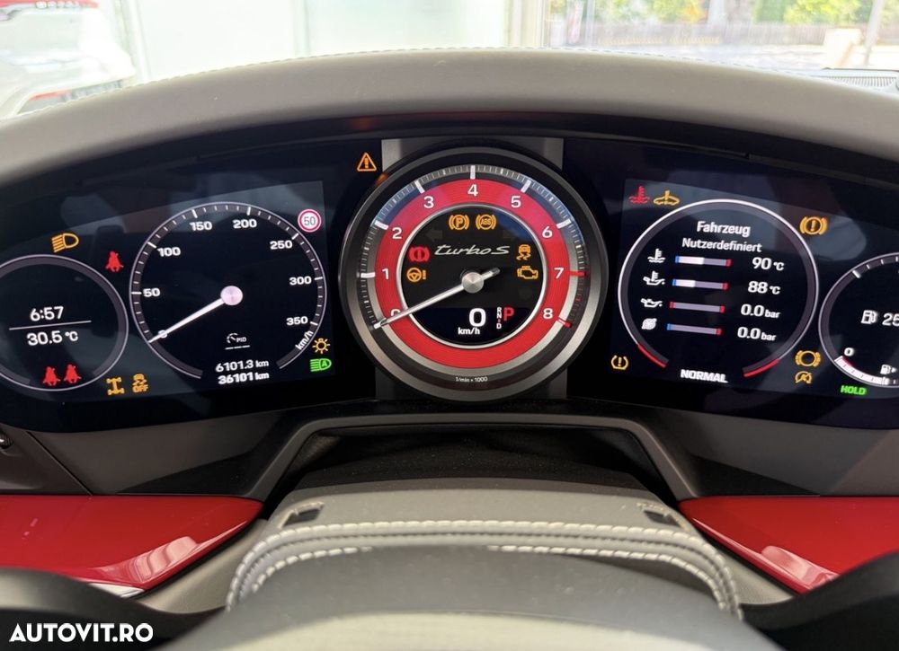 Porsche 911 911Turbo S - 23