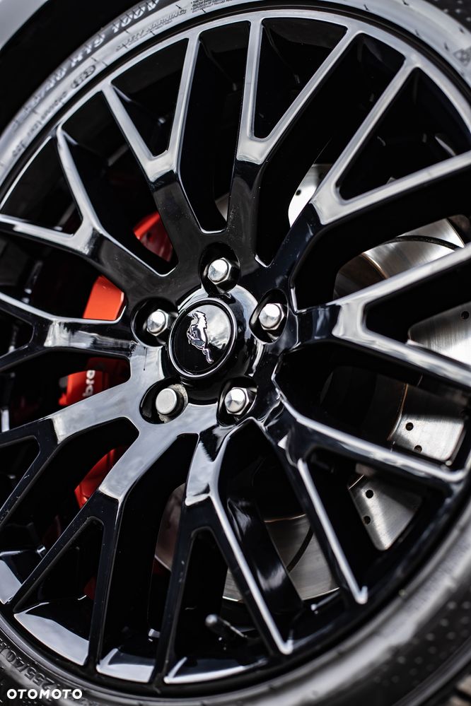 Ford Mustang 5.0 V8 GT - 23