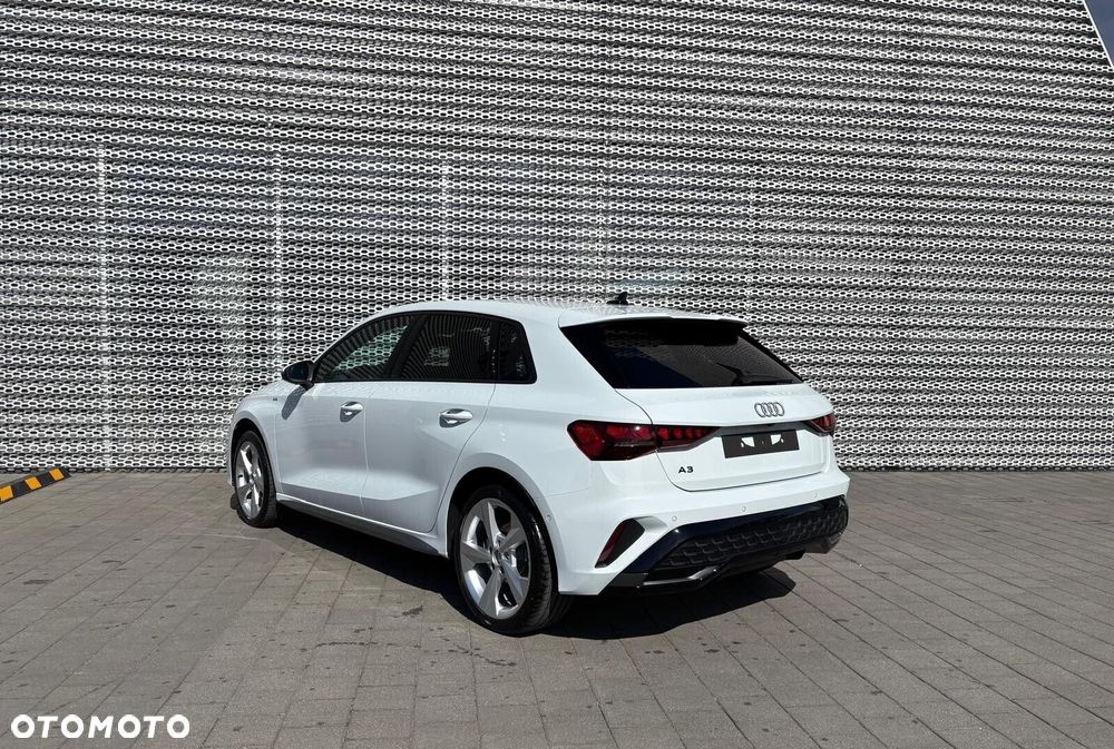 Audi A3 Sportback - 7