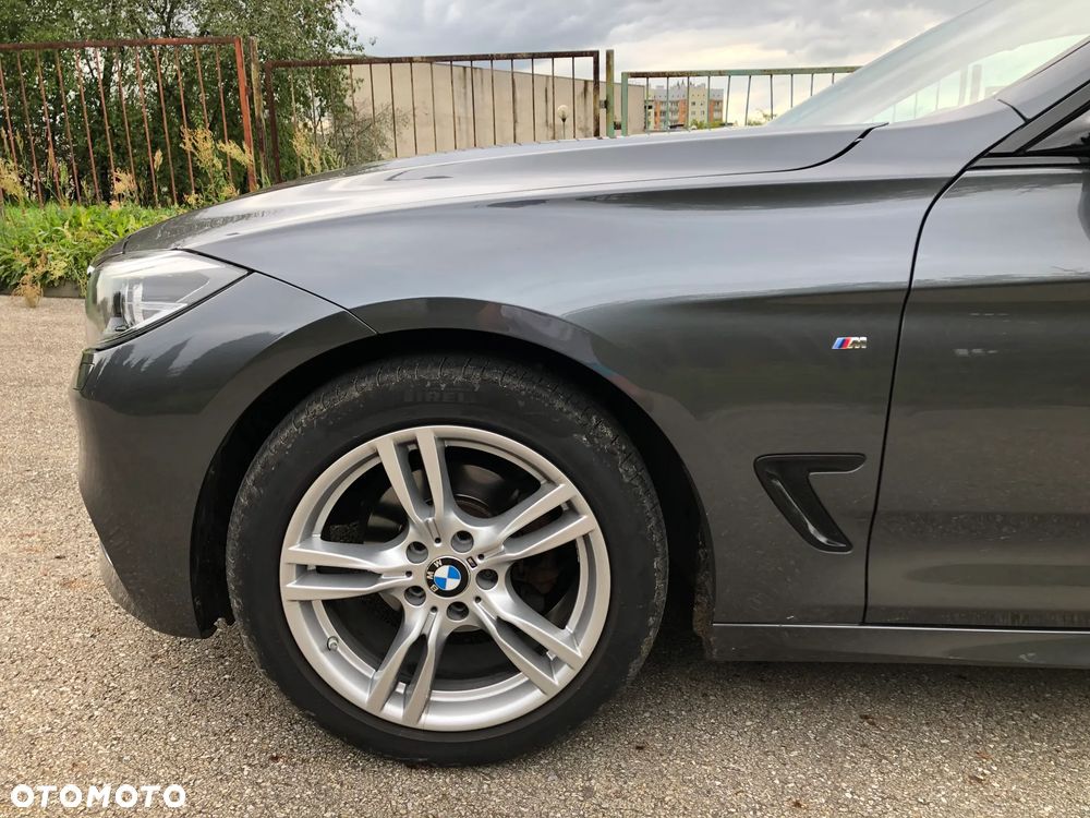 BMW 3GT 320i xDrive M Sport - 8