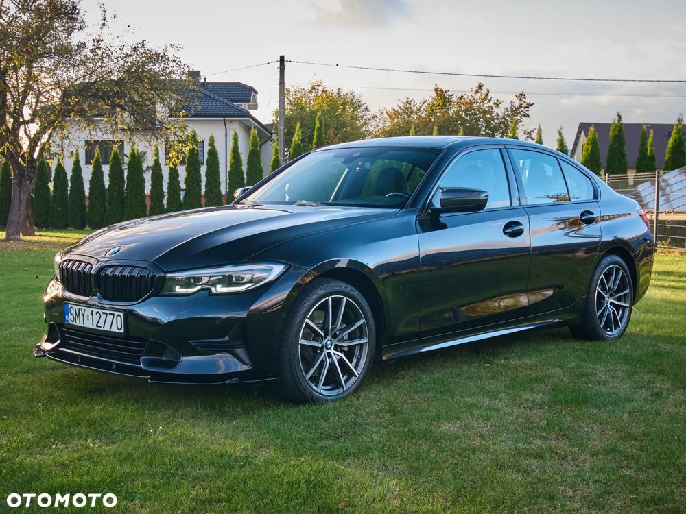 BMW Seria 3 330i xDrive Sport Line - 22