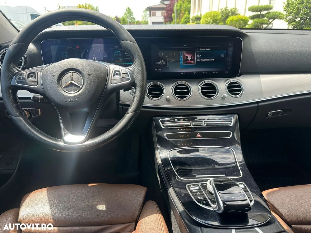 Mercedes-Benz E 220 d Aut. - 11