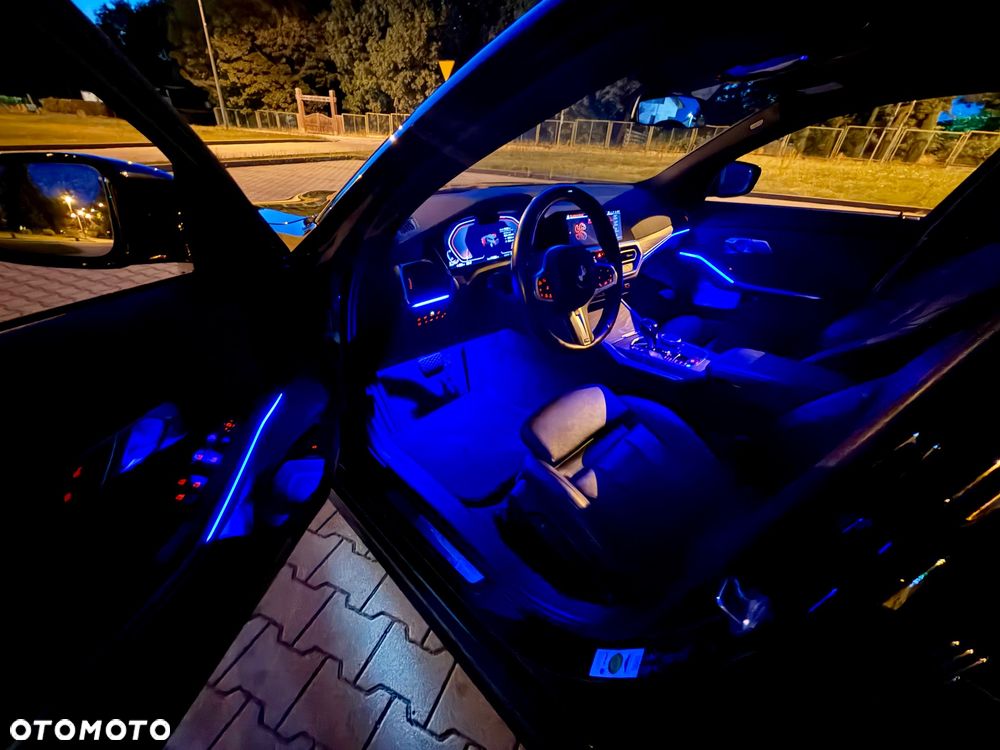 BMW Seria 3 320d xDrive Luxury Line sport - 20