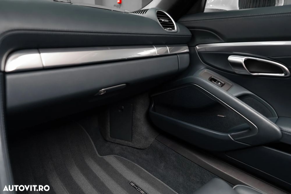 Porsche Boxster S PDK - 38