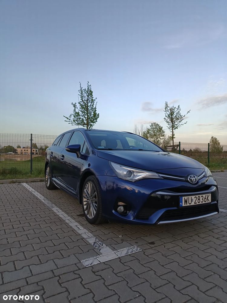 Toyota Avensis 2.0 Premium MS - 9