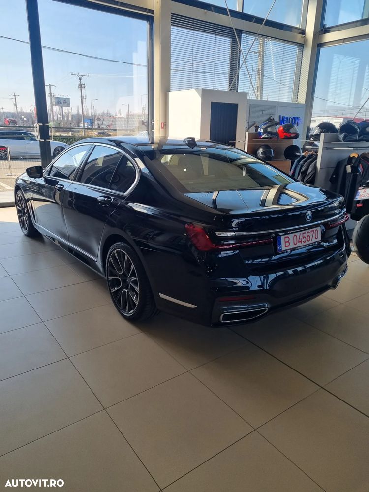 BMW Seria 7 745e - 3