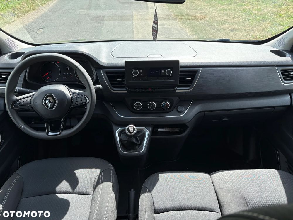 Renault Trafic 2.0 dCi - 9