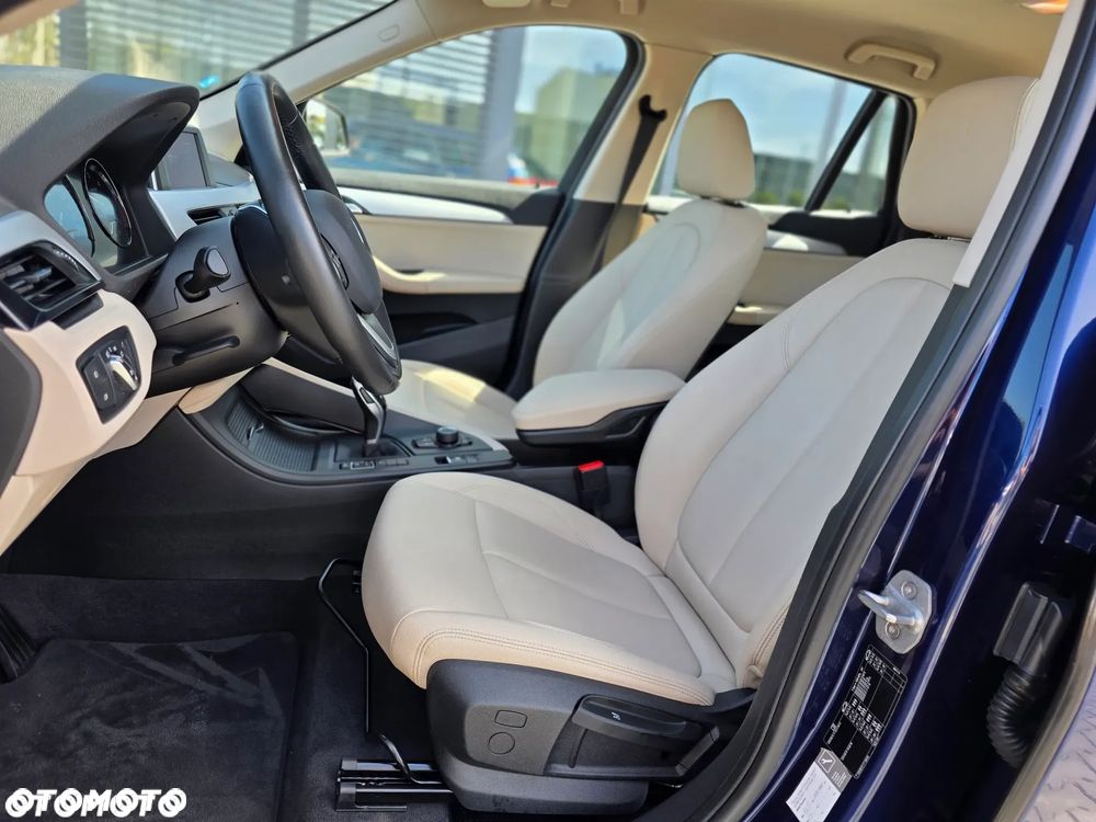 BMW X1 sDrive16d Sport Line - 17