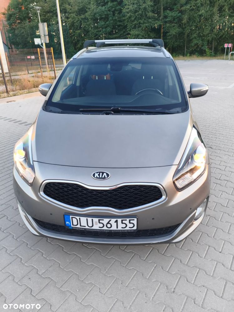 Kia Carens 1.7 CRDi L DCT - 1