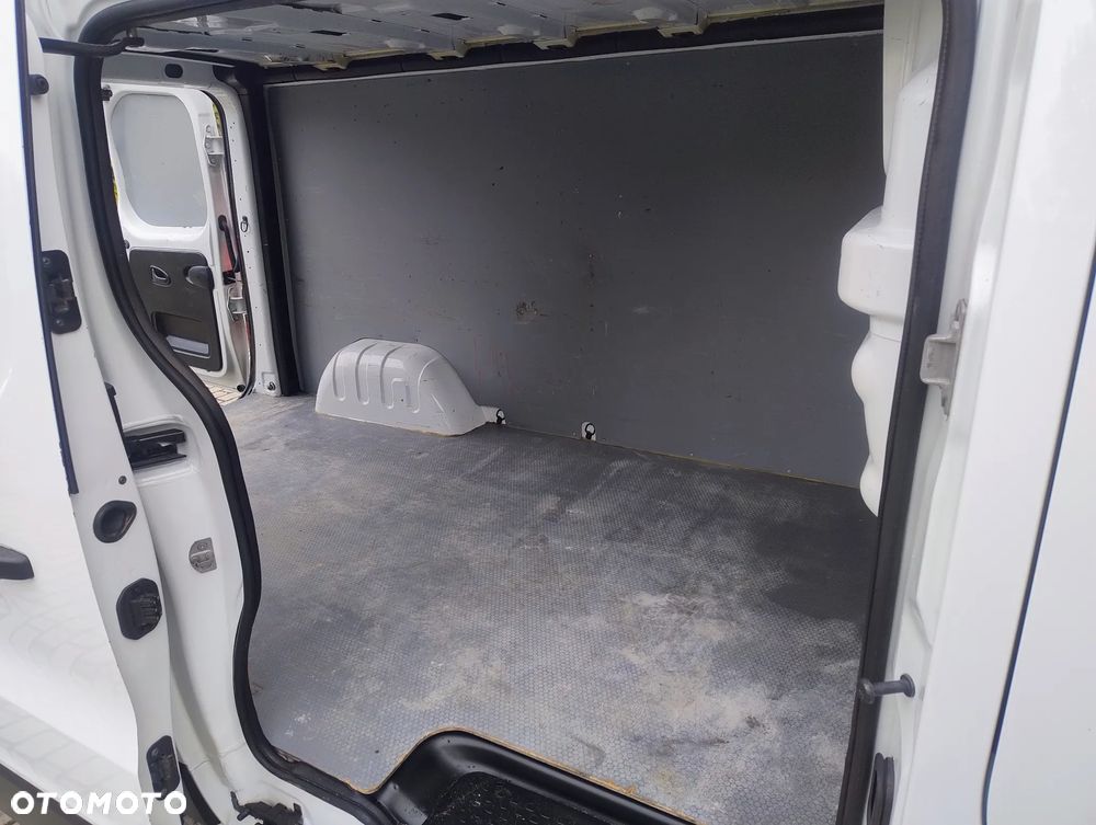 Opel VIVARO - 17