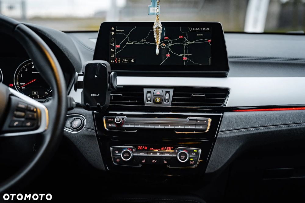 BMW X2 sDrive18i - 33