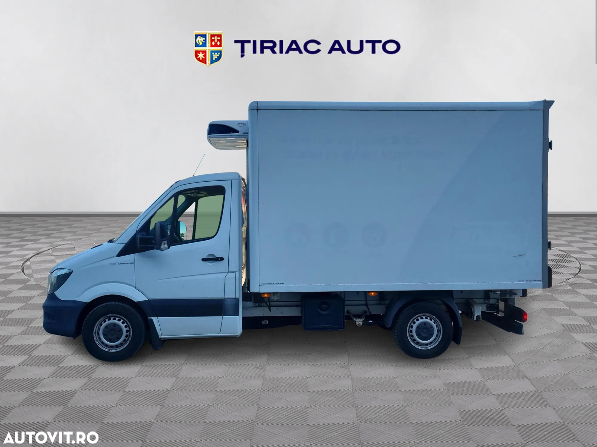 Mercedes-Benz Sprinter - 2