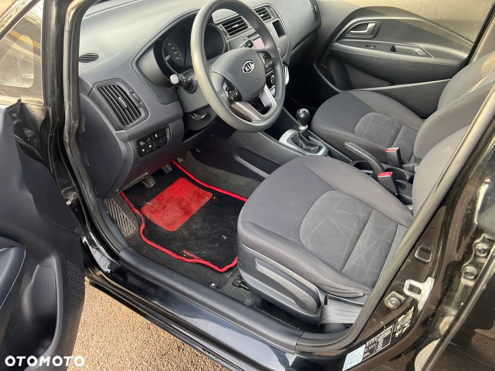Kia Rio 1.2 Attract - 14